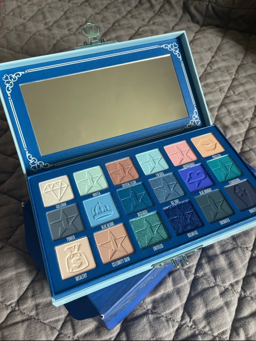 Jeffree Star Blue and Teal Eyeshadow Palette